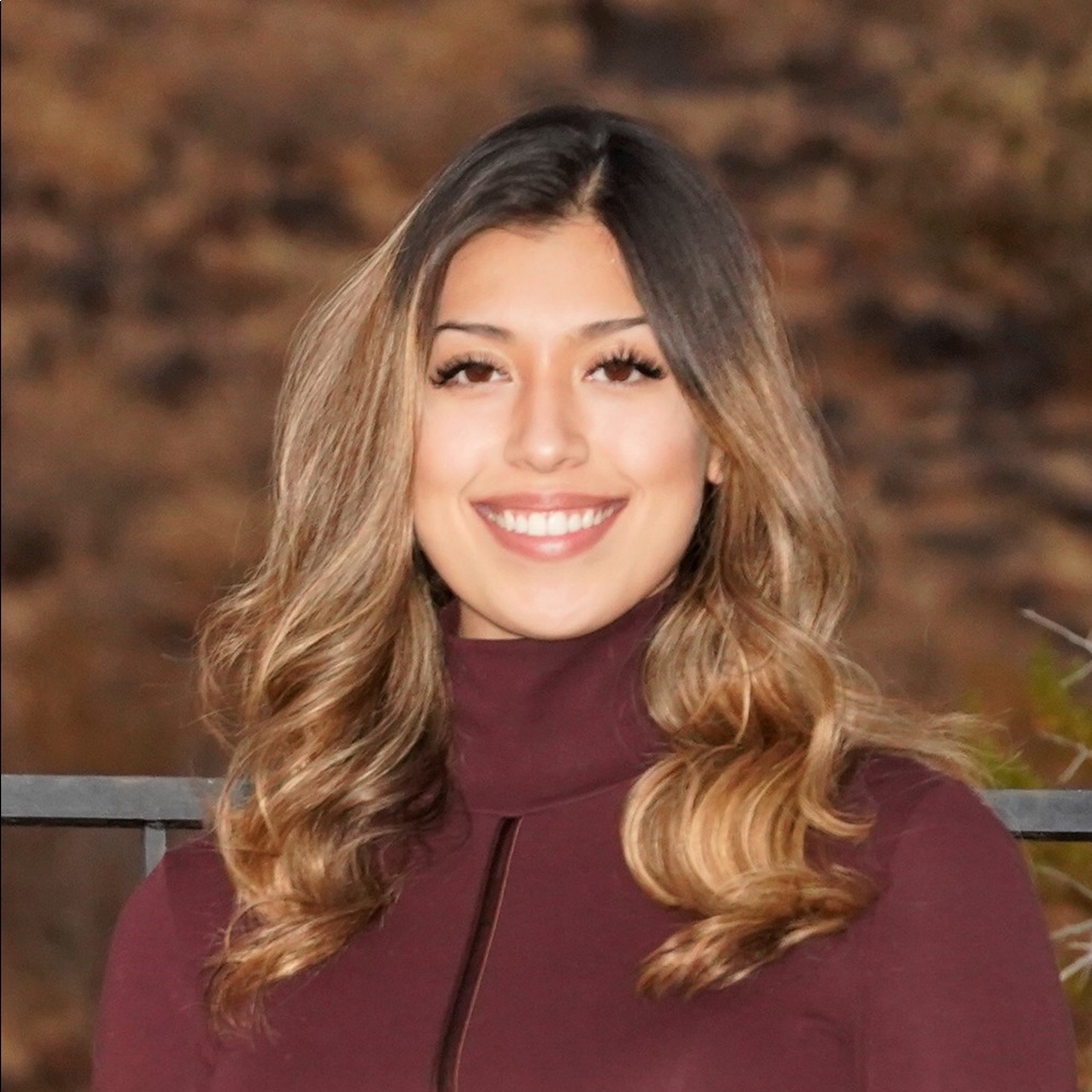 Meet your Posher, Eva